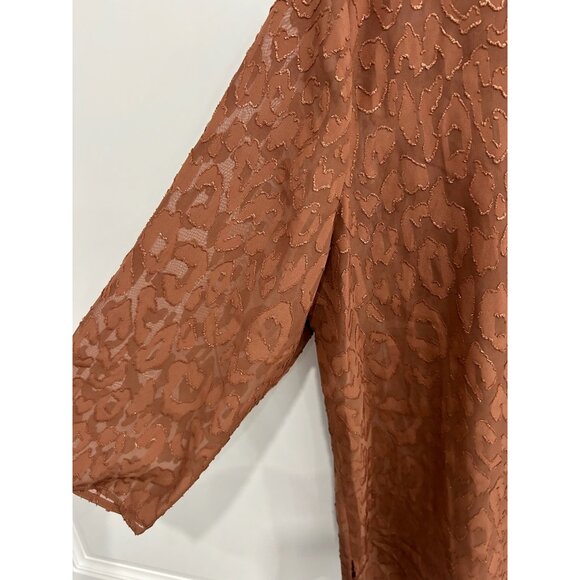 Chicos NWT Burnout Cheetah Print Blouse Size L Classic Copper 3/4 Sleeves - Picture 4 of 12